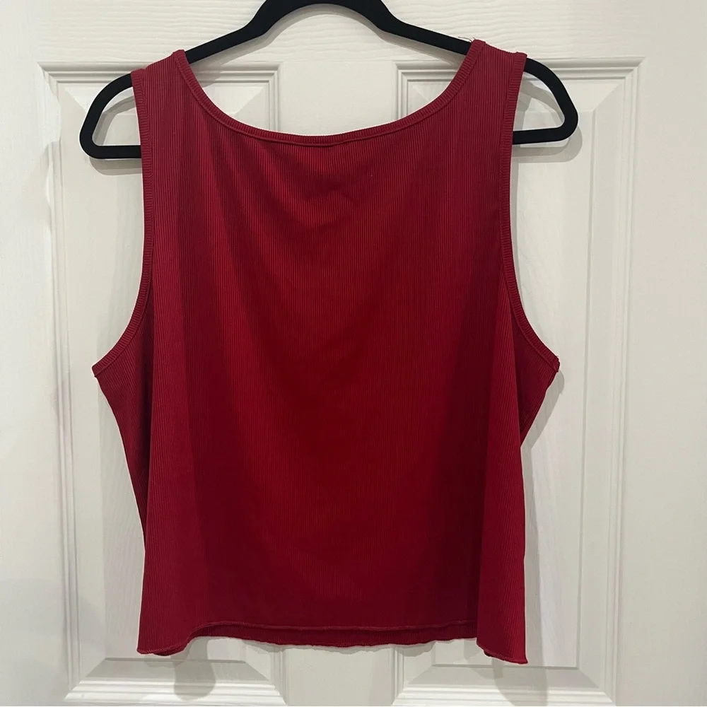 Red Ribbed Cropped Tank_2